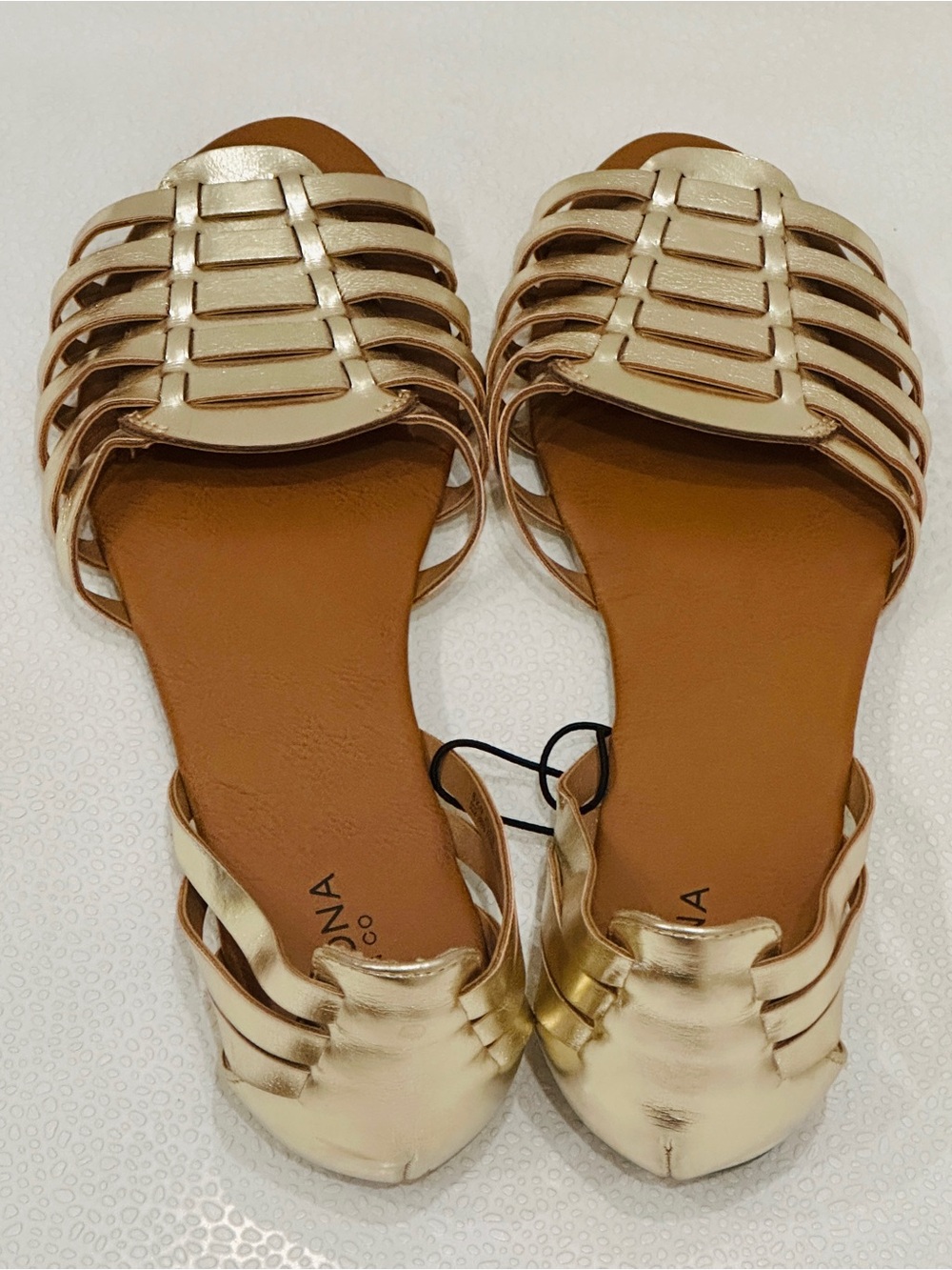 🔥Arizona Jean Company Women's Gold Woven Open-Toe Sandals🌻 - Picture 5 of 8
